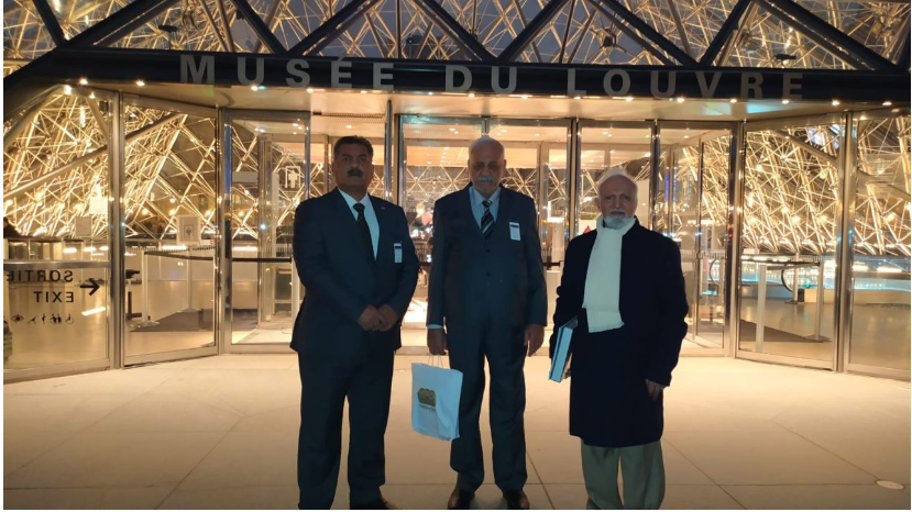 وفد متحف العتبة الحسينية المقدسة يزور متحف اللوفر في باريس